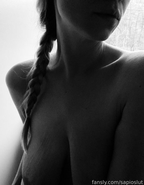 sapioslut star perfect photos