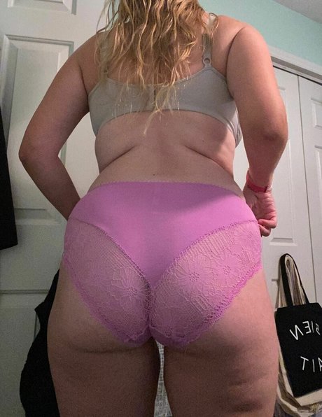 sapioslut model adult photo