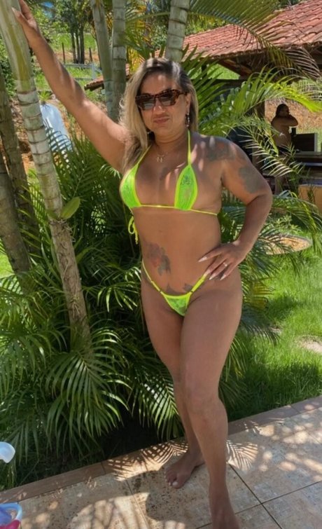 Esther Exhib model adult picture