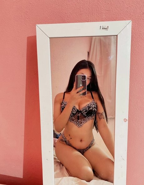 Ananda Rodrigues star nude gallery