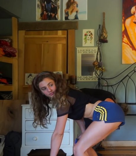 Brooke Bush model xxx pics