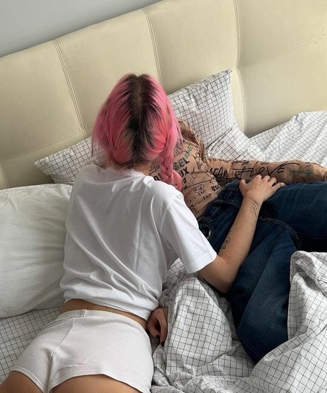 fraukrauze model nude archive