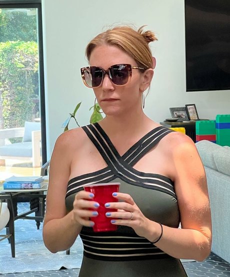 Lindsay DeFranco naked model picture