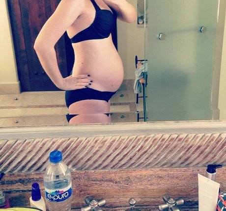 Lindsay DeFranco model free image