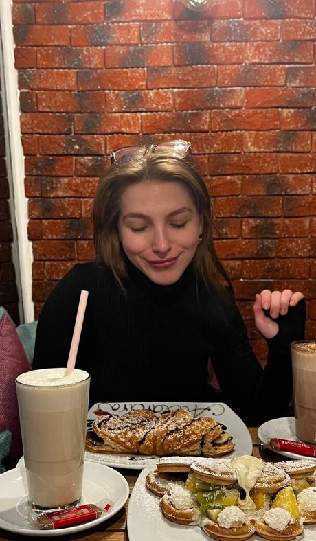 abby roseee porn star photo