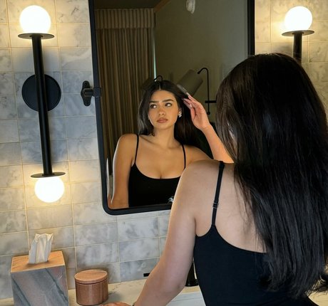 Alexandra Bull star adult archive