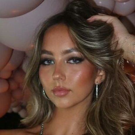 Avry Justis star adult pic