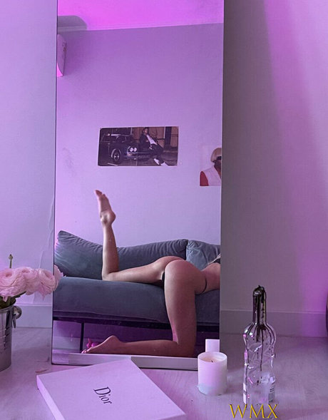 Ayakaomi model xxx pic