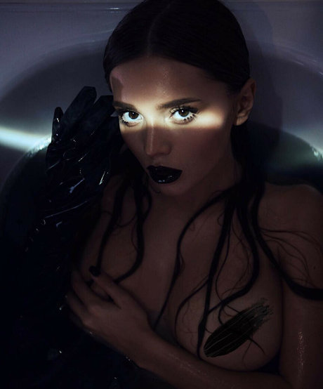 Ayakaomi free actress image