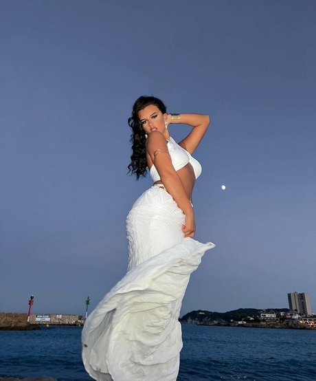 Isabella Evans star xxx photos