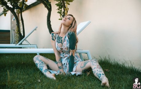 Ninaq free actress photo