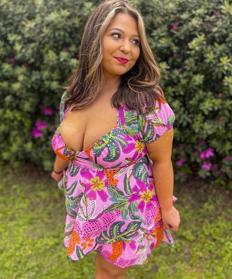 Brittney Lynn Vozar model xxx galleries