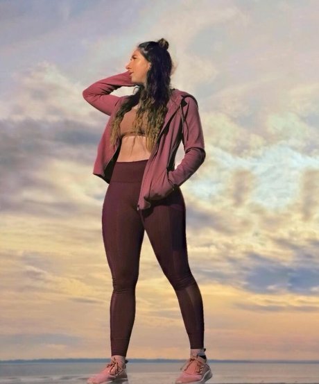 Sophia Ellis nude star pic