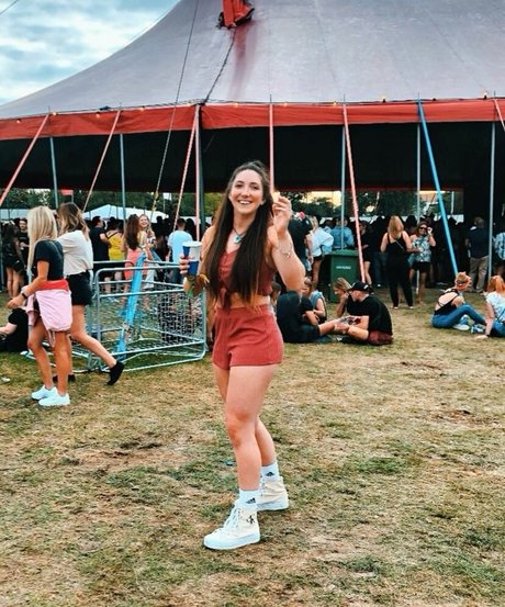 Sophia Ellis naked pornstar images