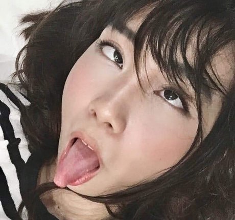 Ava Senpai pornstar pretty image