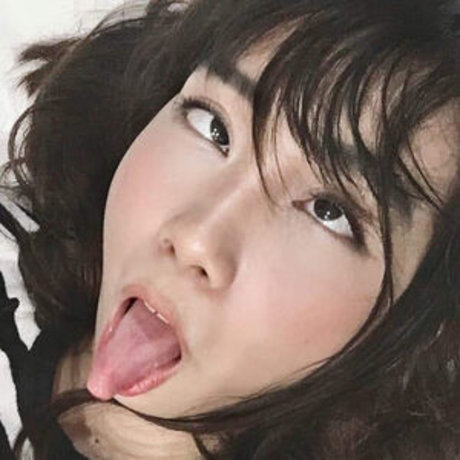 Ava Senpai model pretty pics