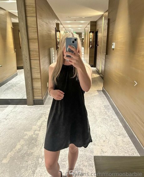 MormonBarbie pornstar naked photo