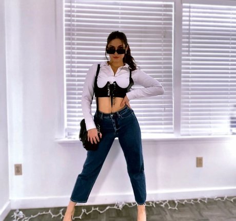 Amber Skyy star pornographic photos