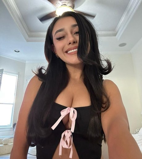 Laconejaaa Yamillca pornstar nudes photos