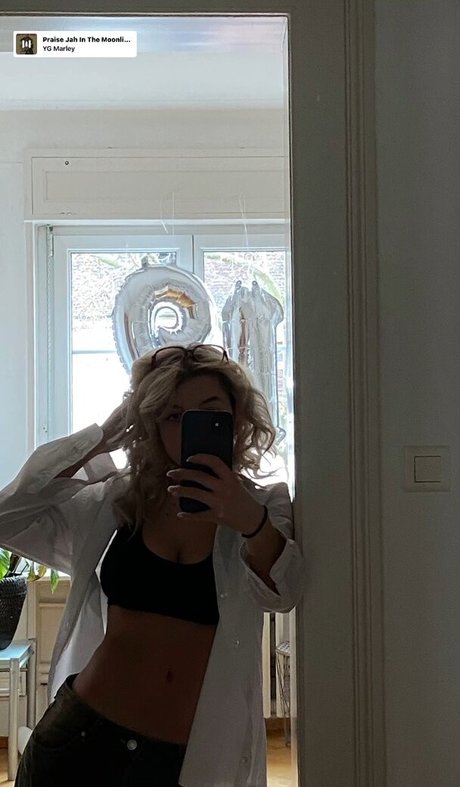 linemettler exclusive pornstar pictures