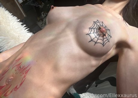 Ellexxaurus perfect pornstar image