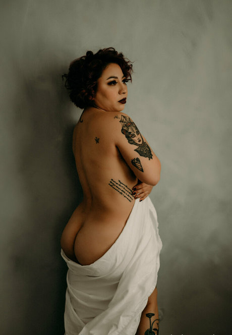 ladykryztine star nudes image