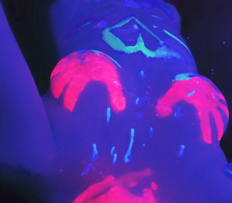 BlueHuneyDew sex model archive