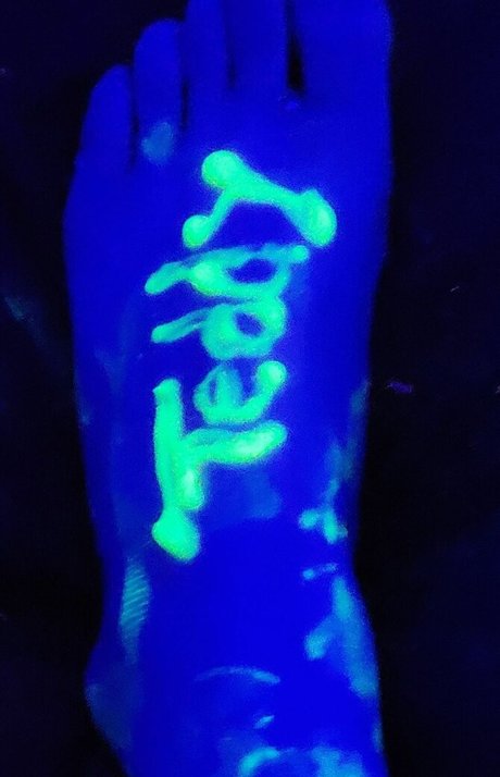 BlueHuneyDew pornstar nude picture