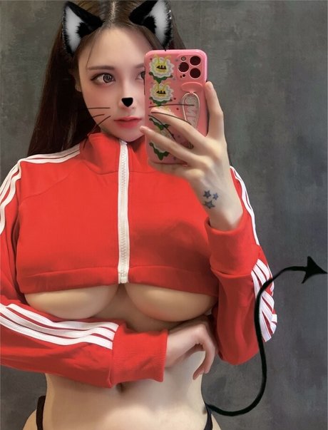 Micokey_ model nice picture