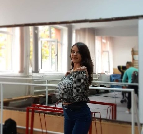 Denisa R Maria naked actress img