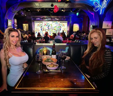 sunshinefitxo sex model picture