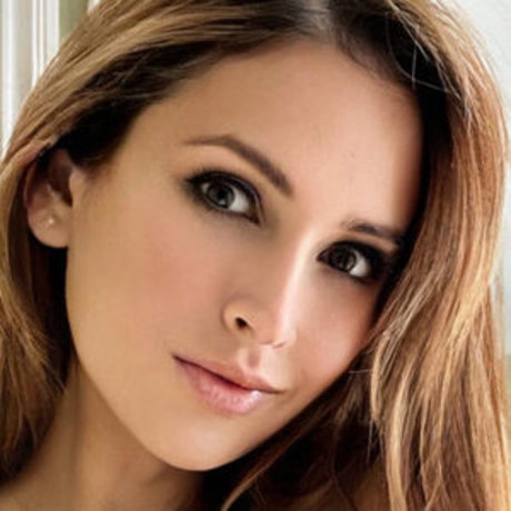 Xogabriella sexy pornstar photo