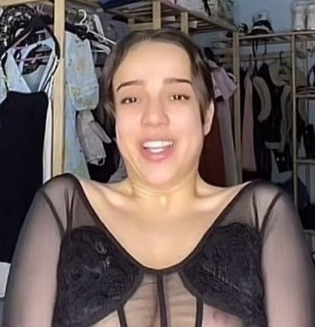 Nurseli Aksoy star naked image