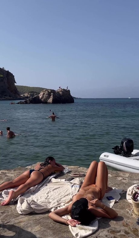 Sarah Kohan perfect actress pic