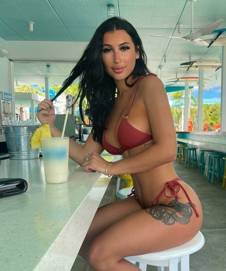 Brooke Mangiardi best model pics