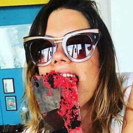 Lou Sanders hot actress pics