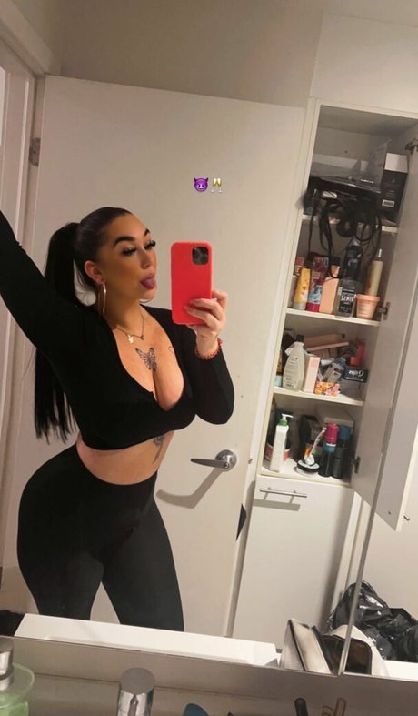 Mbou_ erotic actress img