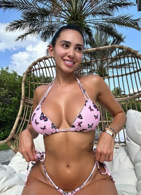 amberquinnofficial erotic actress photos