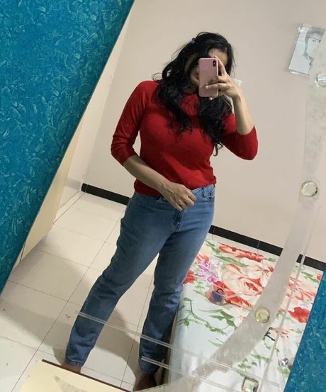 Desi Aurora porn actress archive