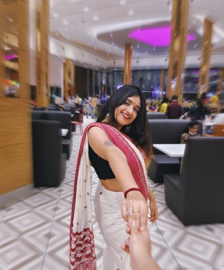 Ruchika Tandon top actress picture