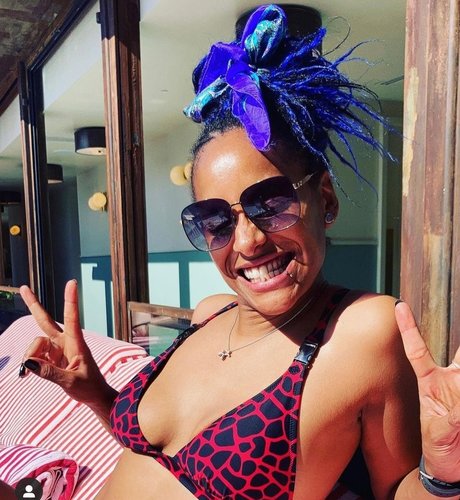 Lucy Hedges beautiful star galleries