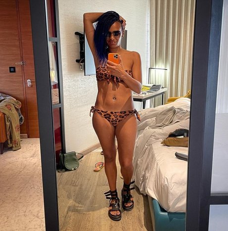 Lucy Hedges beautiful model gallery