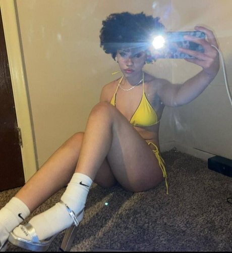 Gothxmyaa perfect model pic