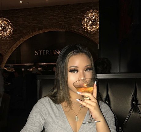 Thailiian pornstar hot pics