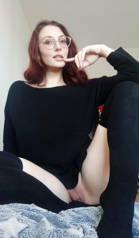 cinnachan nudes model photo