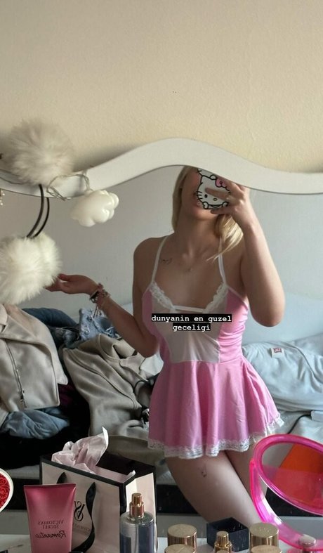 Beril ahin model erotic img