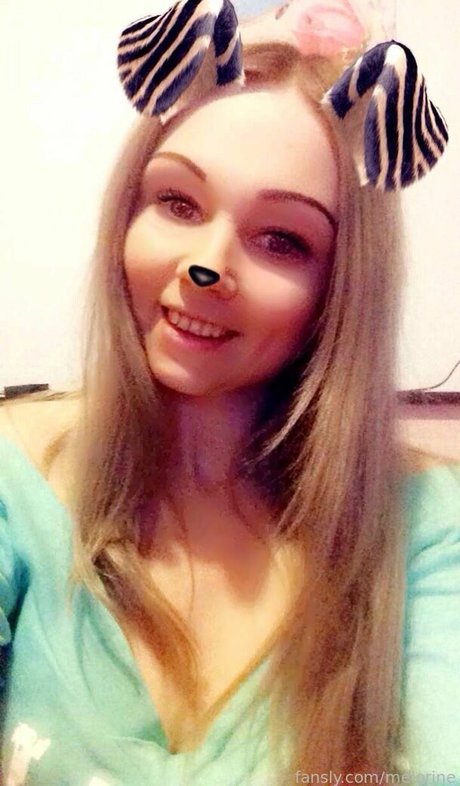 LeaFoxy hd actress photo