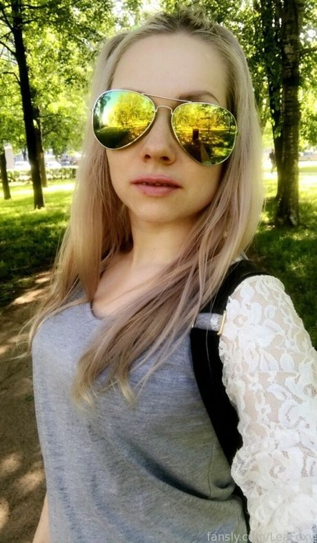 LeaFoxy nudes model pictures