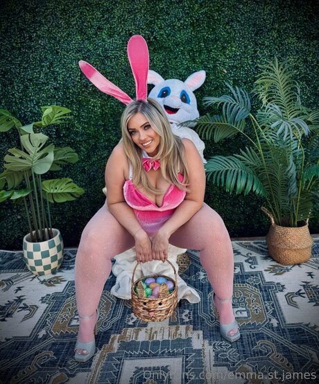 Emma St James art model picture