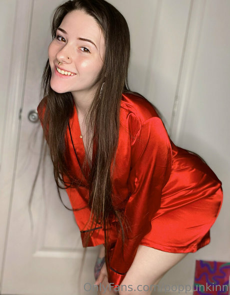 poppunkinn star naked images